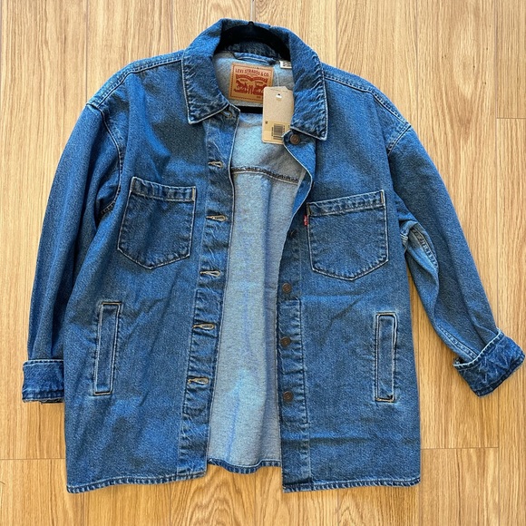 NWT Levi’s Oversized Denim Jacket - Picture 1 of 3